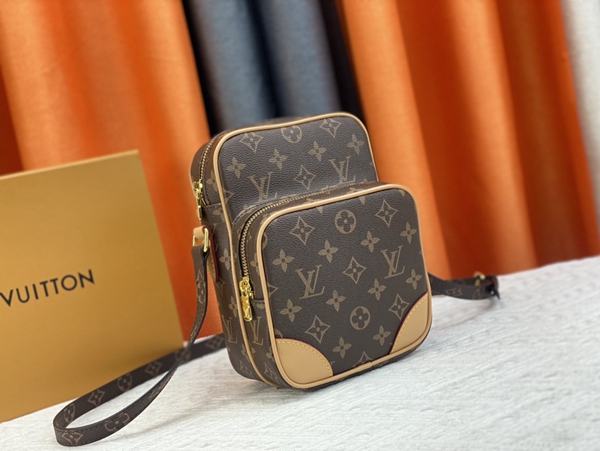 ルイヴィトンバッグ正面デザイン